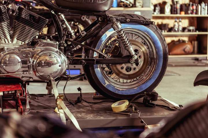 Inspection technique moto Anglet